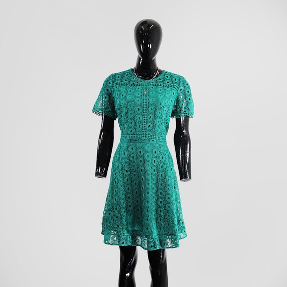 Stunning Warehouse Eyelet Lace Dress - Emerald Green - Picture 1 of 6
